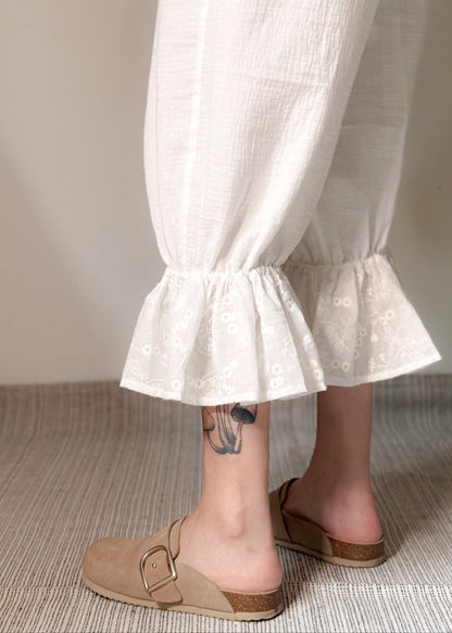 Lily bloomers