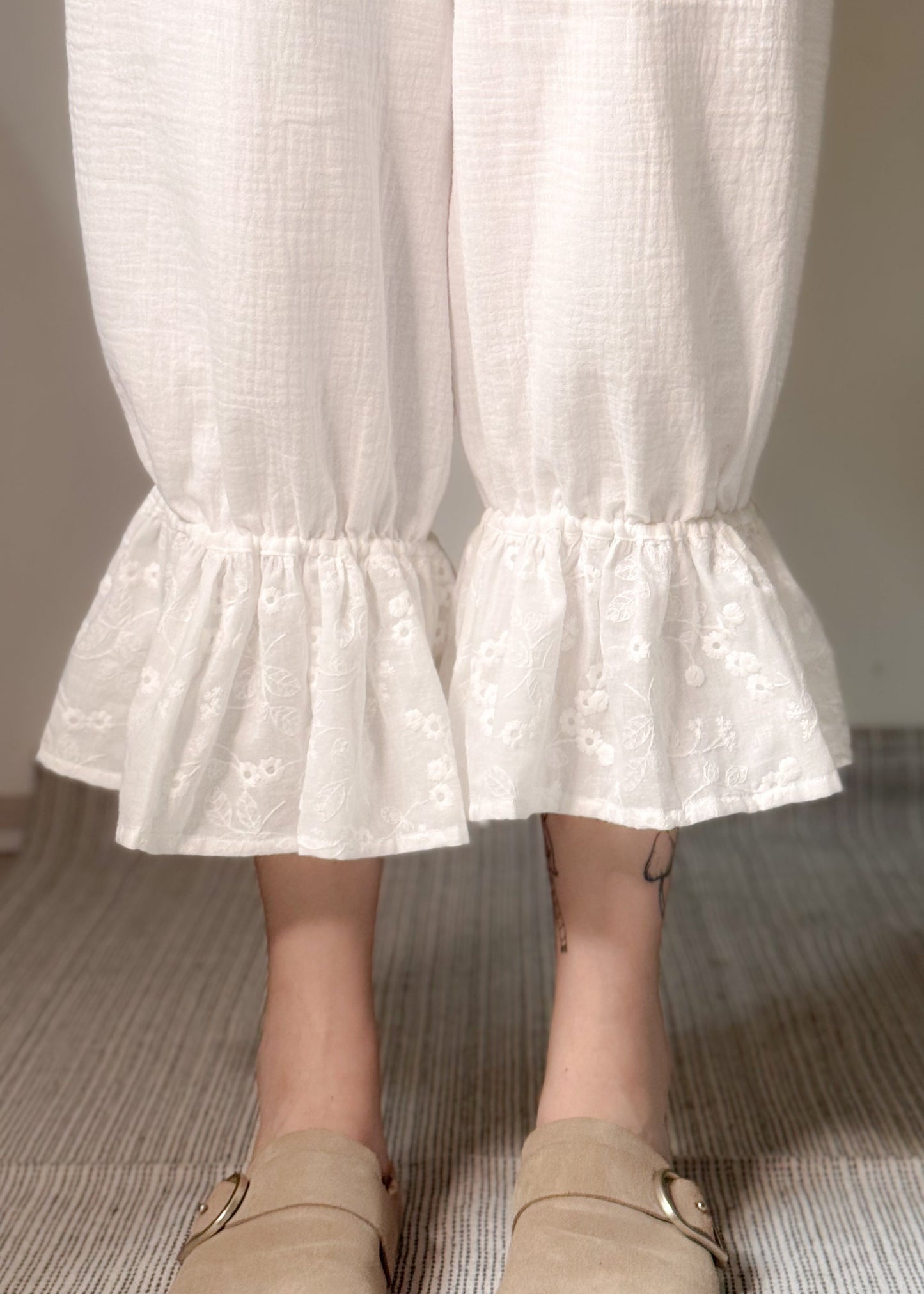 Lily bloomers