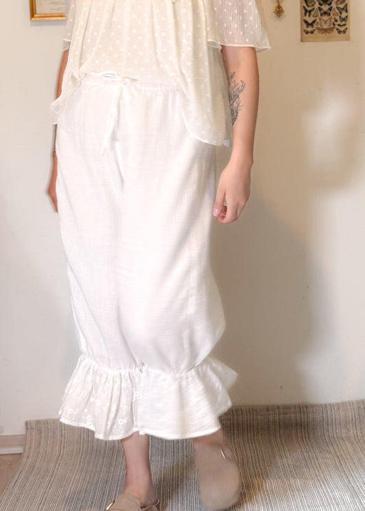Lily bloomers